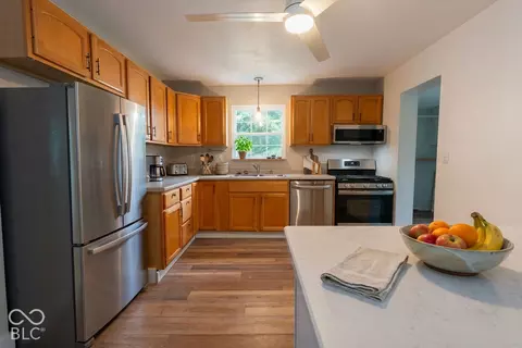 Kitchen - 9043 Colvin Rd, Centerville, IN 47330 photo 3 of 3