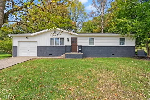 722 W A St, Paoli, IN 47454