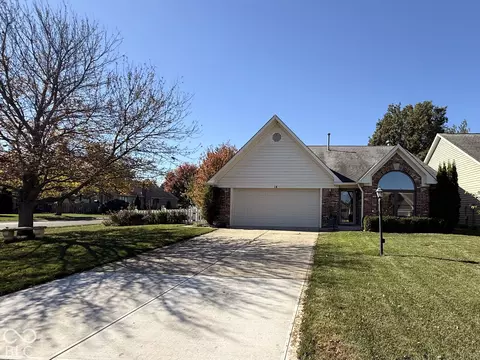 14 Balmoral Ct, Zionsville, IN 46077