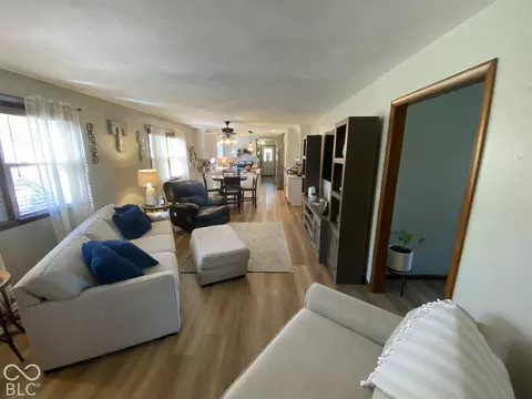 Living - 558 S 2nd St, Upland, IN 46989 photo 3 of 8