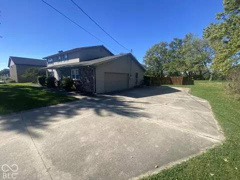Exterior - 558 S 2nd St, Upland, IN 46989 photo 4 of 11