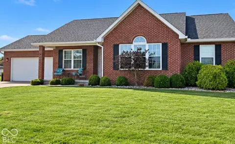 705 S Mossberg Ct, Greensburg, IN 47240