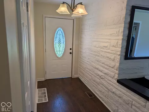 Entry Way - 2060 E Thompson Rd, Indianapolis, IN 46227 photo 1 of 2