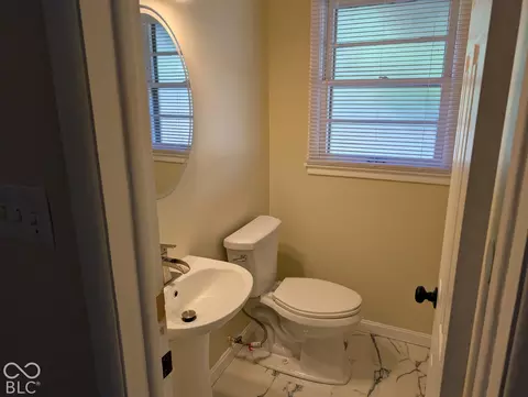 Bath - 2060 E Thompson Rd, Indianapolis, IN 46227 photo 3 of 6