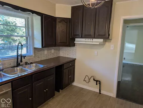 Kitchen - 2060 E Thompson Rd, Indianapolis, IN 46227 photo 1 of 3
