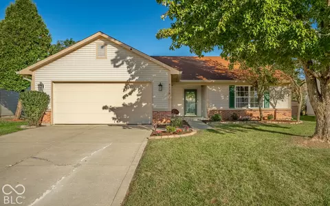 4116 Par Dr, Indianapolis, IN 46268