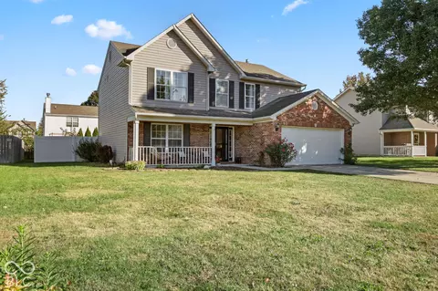 492 Acorn Dr, Whiteland, IN 46184