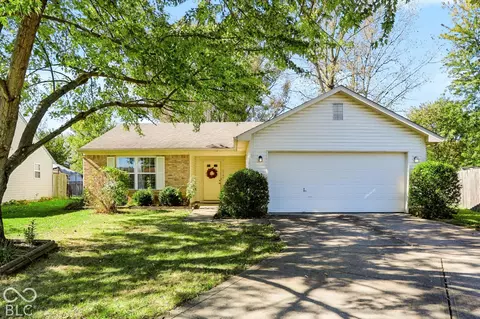 6148 Long River Ln, Indianapolis, IN 46221