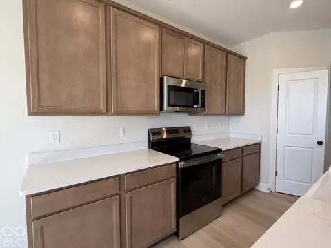 7862 Mulberry Rd, Pendleton, IN 46064 photo 2