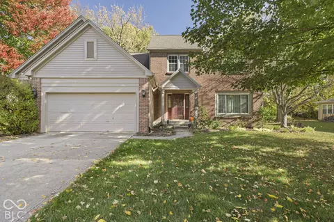10331 Foxwood Dr W, Indianapolis, IN 46280
