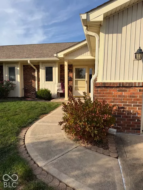 1940 Ticen Ct, Beech Grove, IN 46107