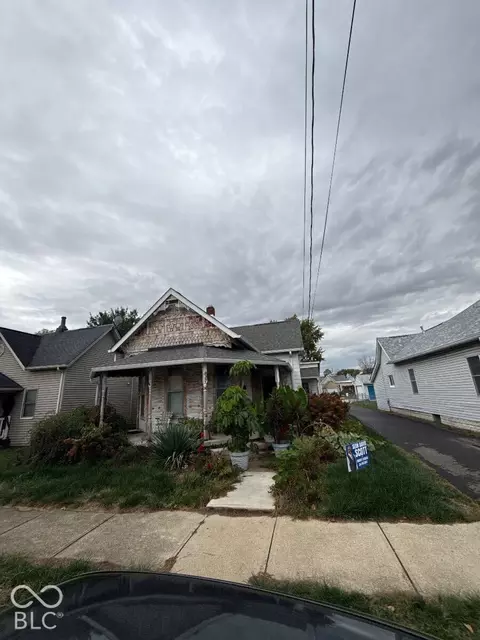 827 Meridian St, Shelbyville, IN 46176