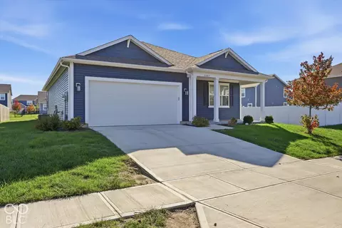1407 Buttercup Ln, Shelbyville, IN 46176