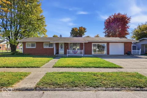 905 Hemlock St, Shelbyville, IN 46176