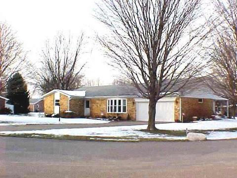 426 E Way Cross Dr, New Castle, IN 47362 photo 1