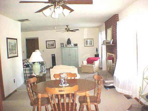 426 E Way Cross Dr, New Castle, IN 47362 photo 3
