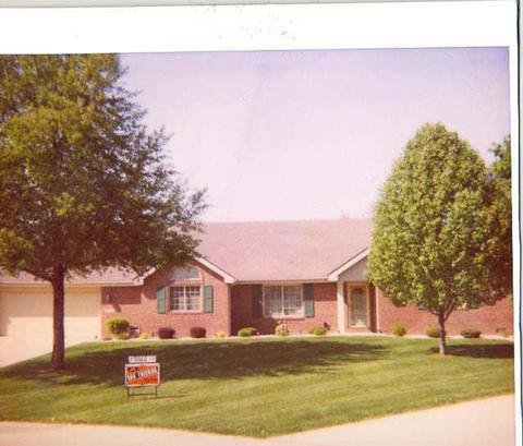 8734 Carriage Ln, Pendleton, IN 46064 photo 1