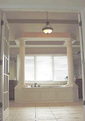 13324 Kickapoo Trl, Carmel, IN 46033 photo 8