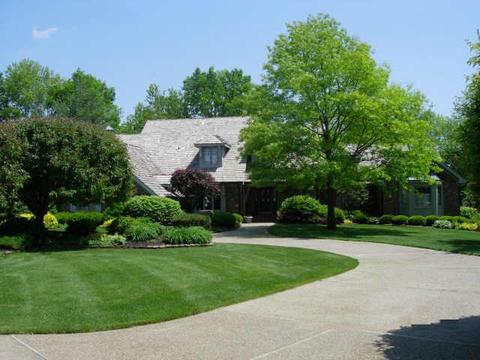 12669 Devon Ln, Carmel, IN 46032 photo 1