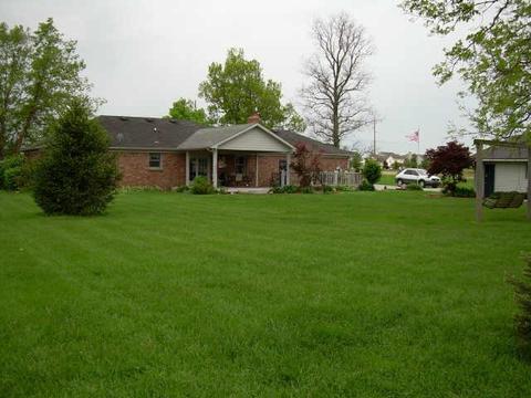 12892 116th St E, Fishers, IN 46037 photo 2