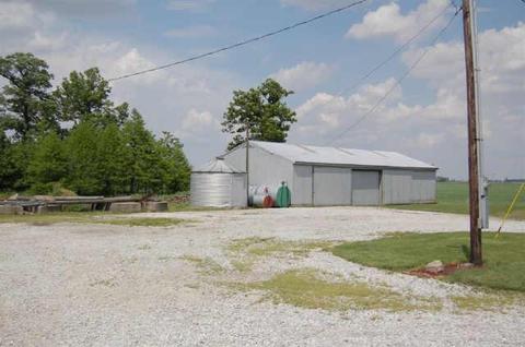 4132 E 100 North Rd, Windfall, IN 46076 photo 2