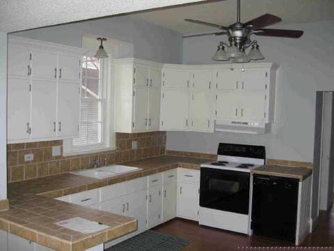 307 Tile St, Pendleton, IN 46064 photo 2