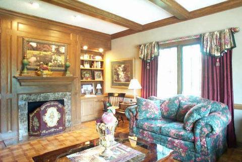 12675 Devon Ln, Carmel, IN 46032 photo 3