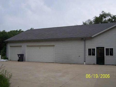 132 Mill Rd, Pendleton, IN 46064 photo 2