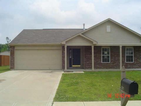 5837 Pennekamp Dr, Plainfield, IN 46168 photo 1