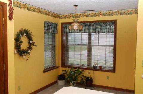 913 E Brookside Ln, Plainfield, IN 46168 photo 7