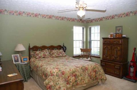 913 E Brookside Ln, Plainfield, IN 46168 photo 8