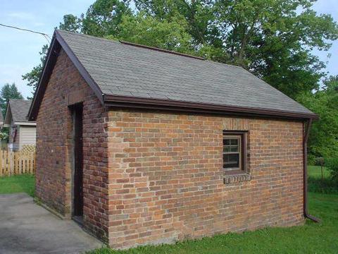 312 E Madison Ave, Pendleton, IN 46064 photo 3