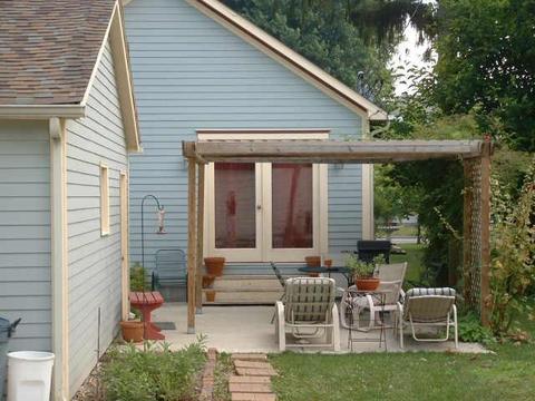 312 E State St, Pendleton, IN 46064 photo 3