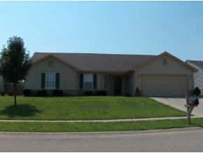 8006 N Sunset Ct, Columbus, IN 47201 photo 1