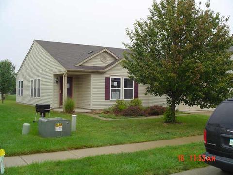 2384 Shadowbrook Dr, Plainfield, IN 46168 photo 1