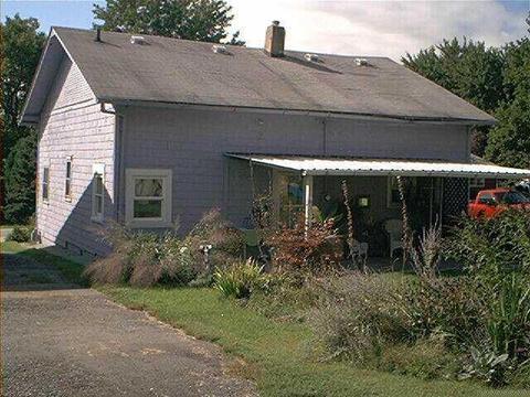 220 Taylor St, Pendleton, IN 46064 photo 3