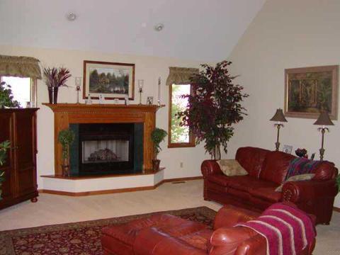 3380 Farmbrook Ct, Danville, IN 46122 photo 3
