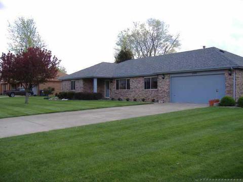 8783 Surrey Dr, Pendleton, IN 46064 photo 1