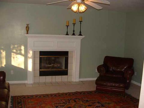 135 Hawthorn, Pendleton, IN 46064 photo 5
