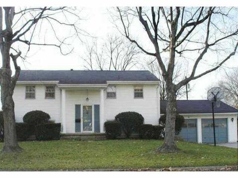 2932 Beech, Columbus, IN 47203 photo 1