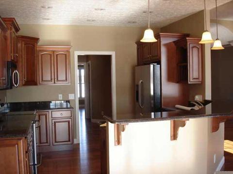 6245 Congress Dr, Pendleton, IN 46064 photo 3