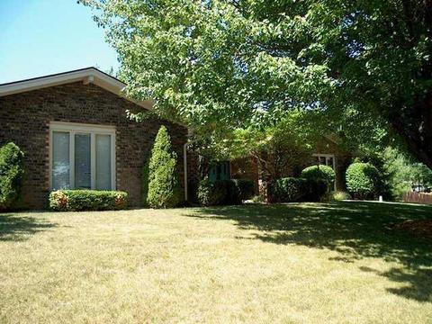 1015 Lancashire, Pendleton, IN 46064 photo 1