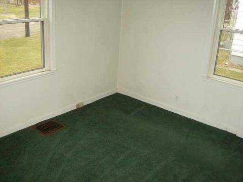2108 S Ebright, Muncie, IN 47302 photo 3