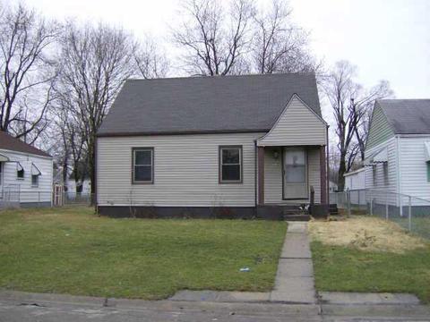 2108 S Ebright, Muncie, IN 47302 photo 1