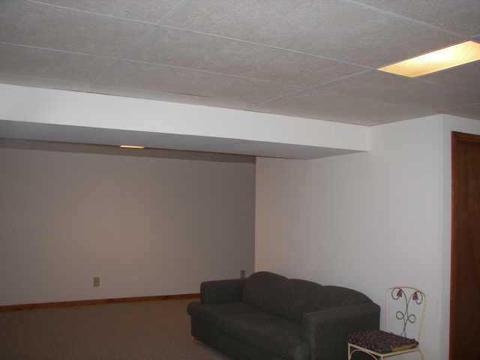 35 Greyhound Pass, Carmel, IN 46032 photo 10