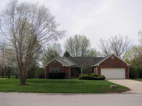 35 Greyhound Pass, Carmel, IN 46032 photo 1