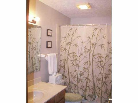 35 Greyhound Pass, Carmel, IN 46032 photo 5