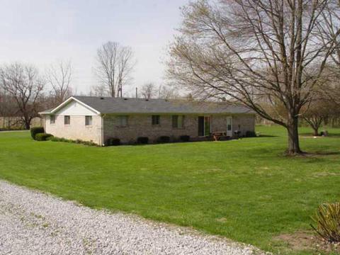 8434 W Fall Creek Dr, Pendleton, IN 46064 photo 3