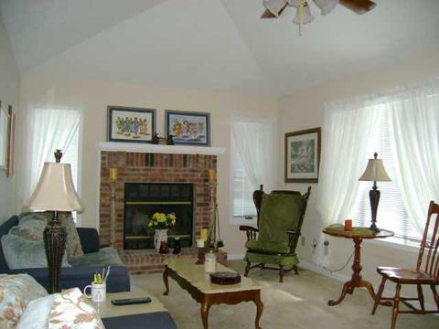 2174 Foxglove Dr, Avon, IN 46123 photo 4