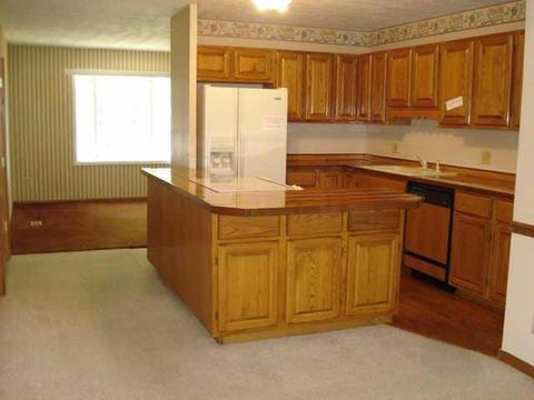 917 Highlander Dr, Plainfield, IN 46168 photo 3